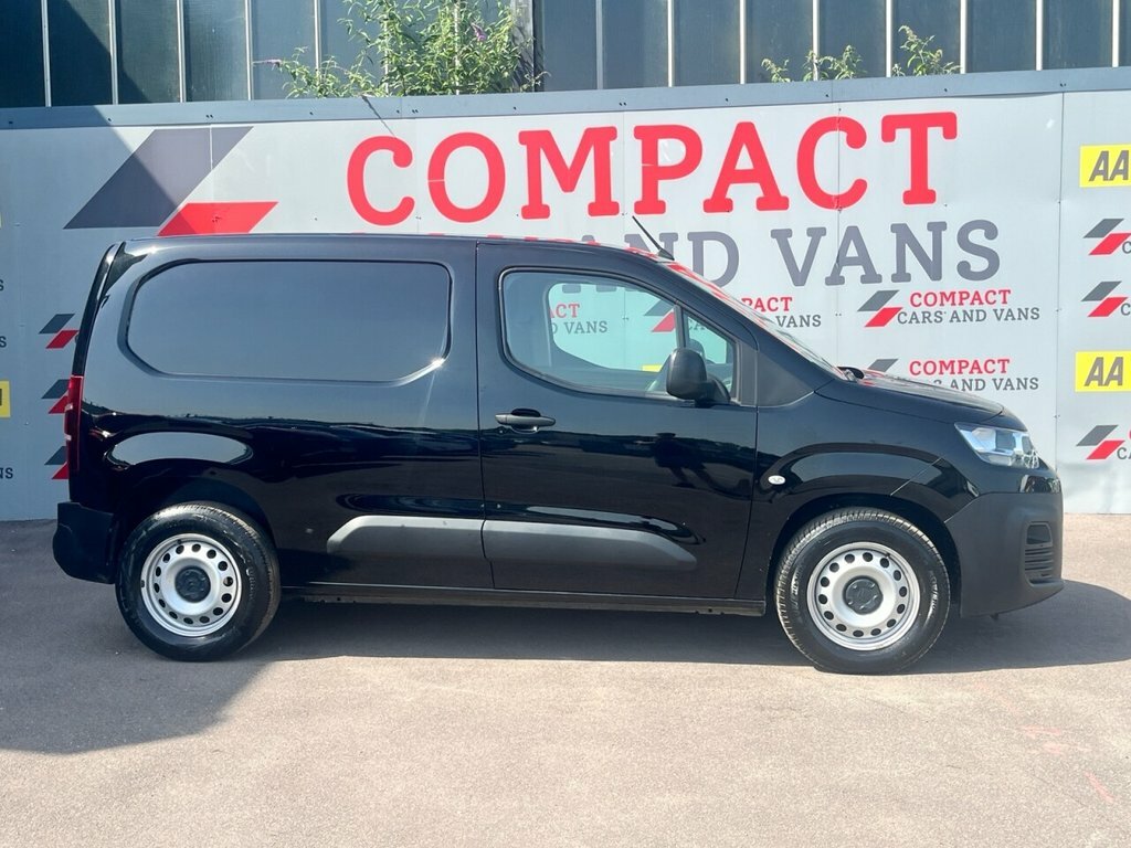 Citroen Berlingo Mpv Black #4