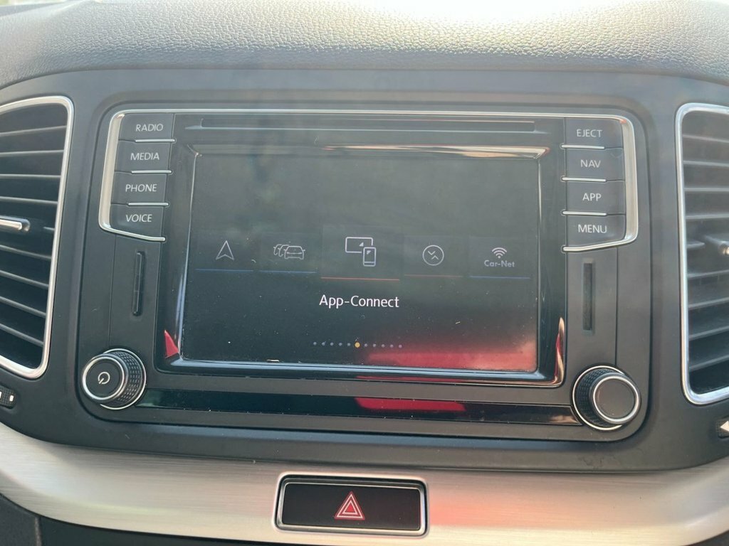 Volkswagen Sharan 2.0 Se Navigation Tdi Dsg 148 Bhp Black #14
