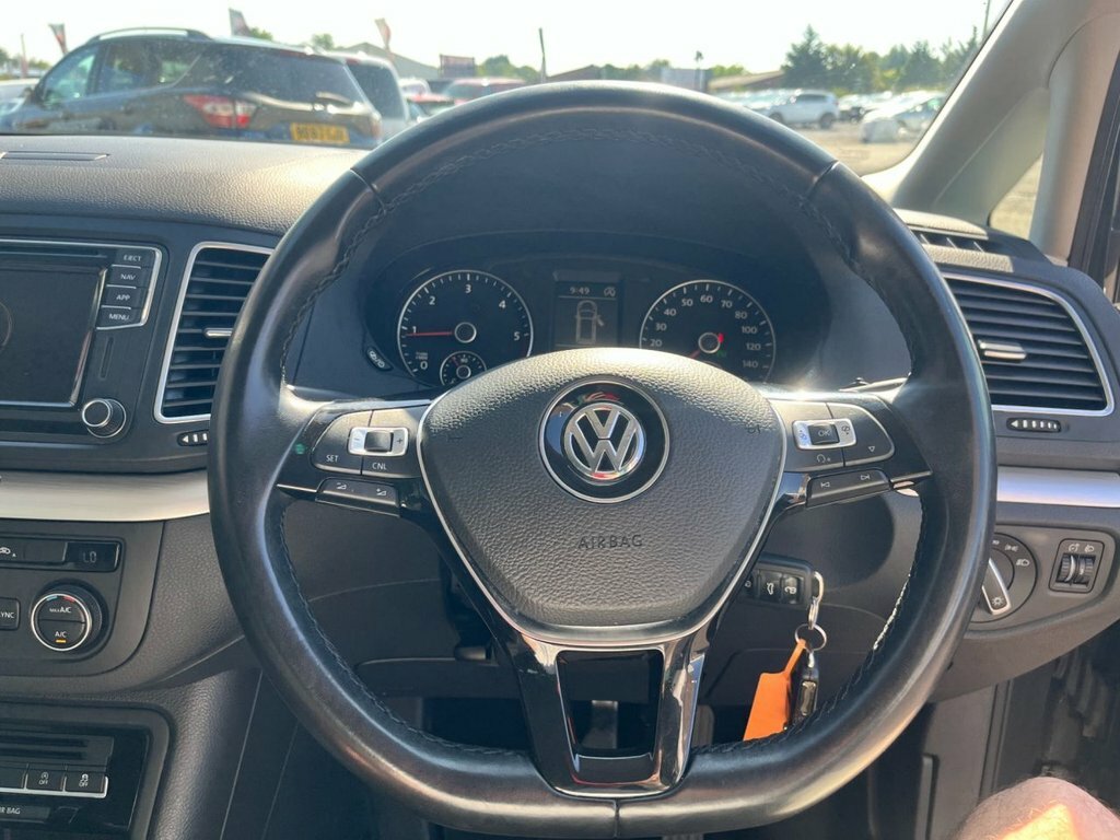 Volkswagen Sharan 2.0 Se Navigation Tdi Dsg 148 Bhp Black #8