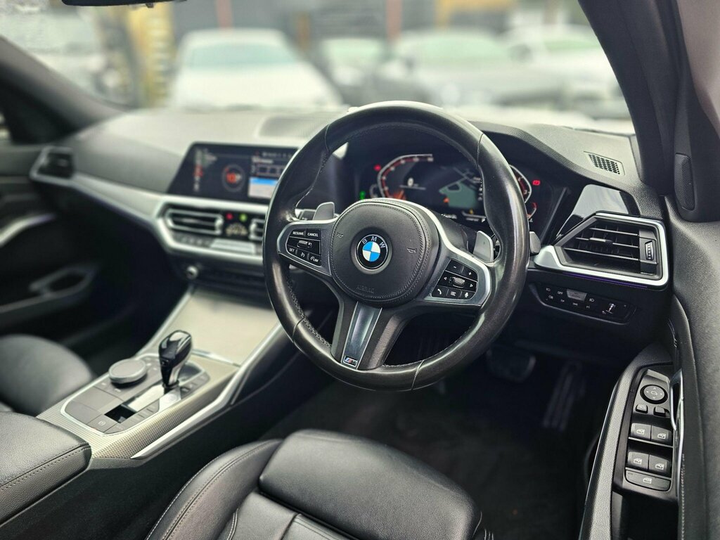 BMW 3 Series 2.0 330I M Sport Euro 6 Ss YA69WVN White #2