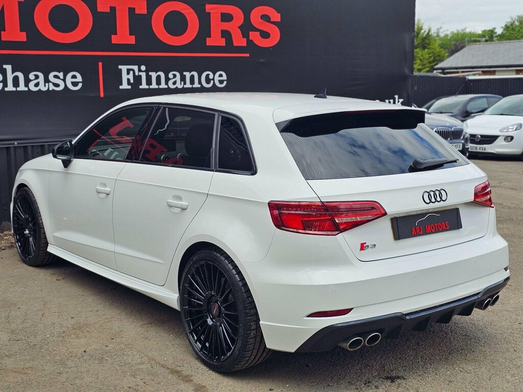 Audi S3 2.0 Tfsi Black Edition Sportback S Tronic Quattro White #4