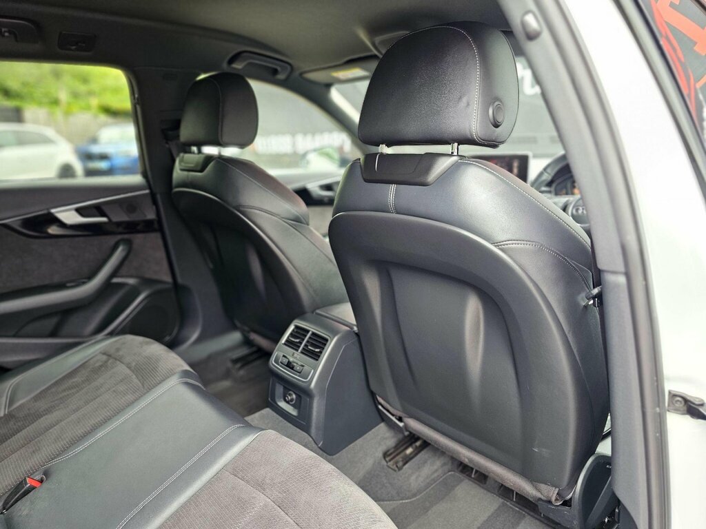 Audi A4 Avant 2.0 Tdi 40 Black Grey #30