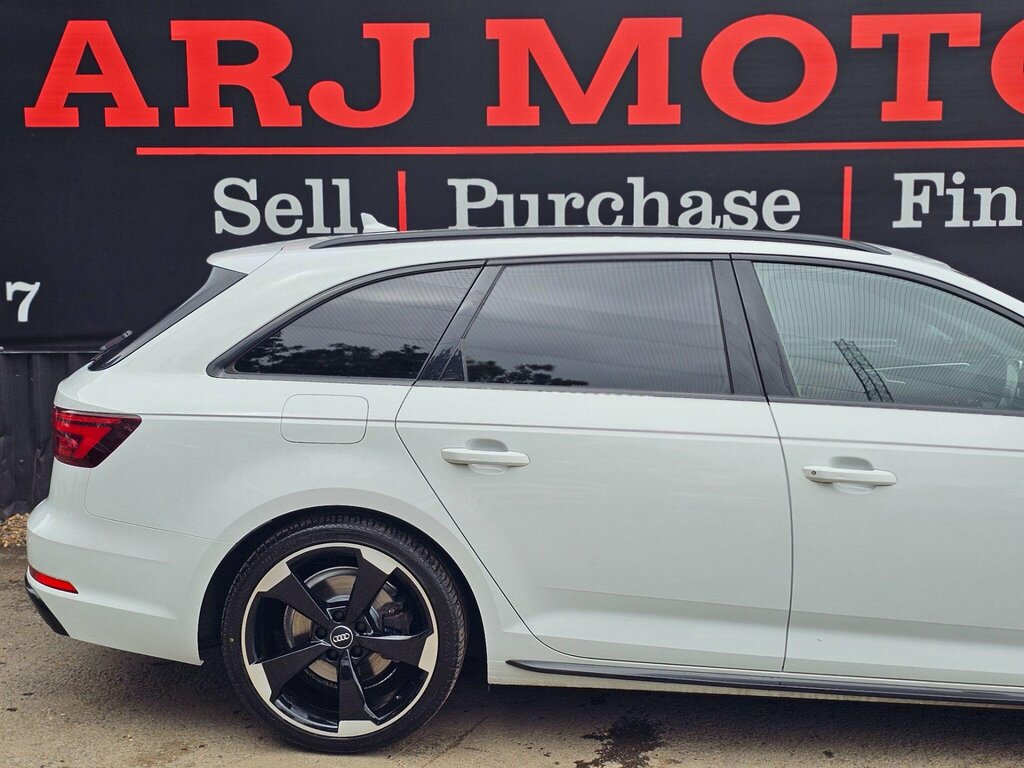 Audi A4 Avant 2.0 Tdi 40 Black Grey #14