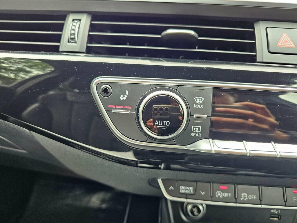 Audi A4 Avant 2.0 Tdi 40 Black Grey #15