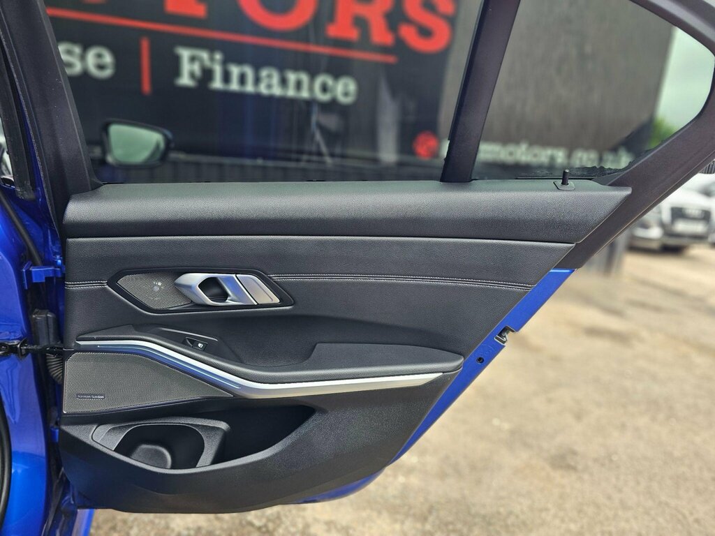 BMW 3 Series 330E Se Pro Step Black #41