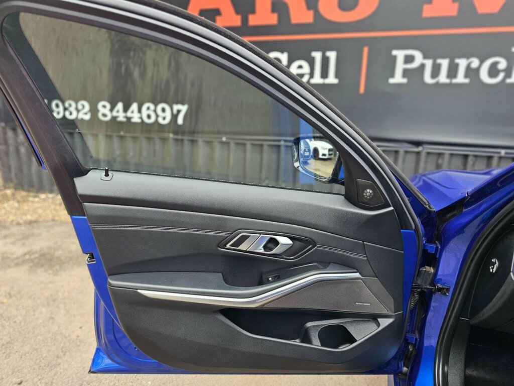 BMW 3 Series 330E Se Pro Step Black #38