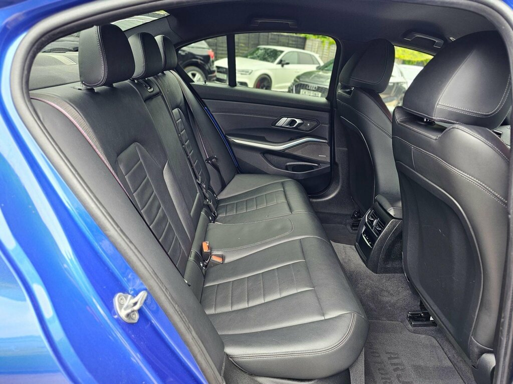 BMW 3 Series 330E Se Pro Step Black #29