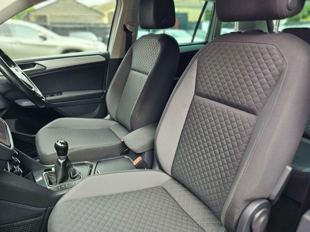 Volkswagen Tiguan Se Navigation Red #34