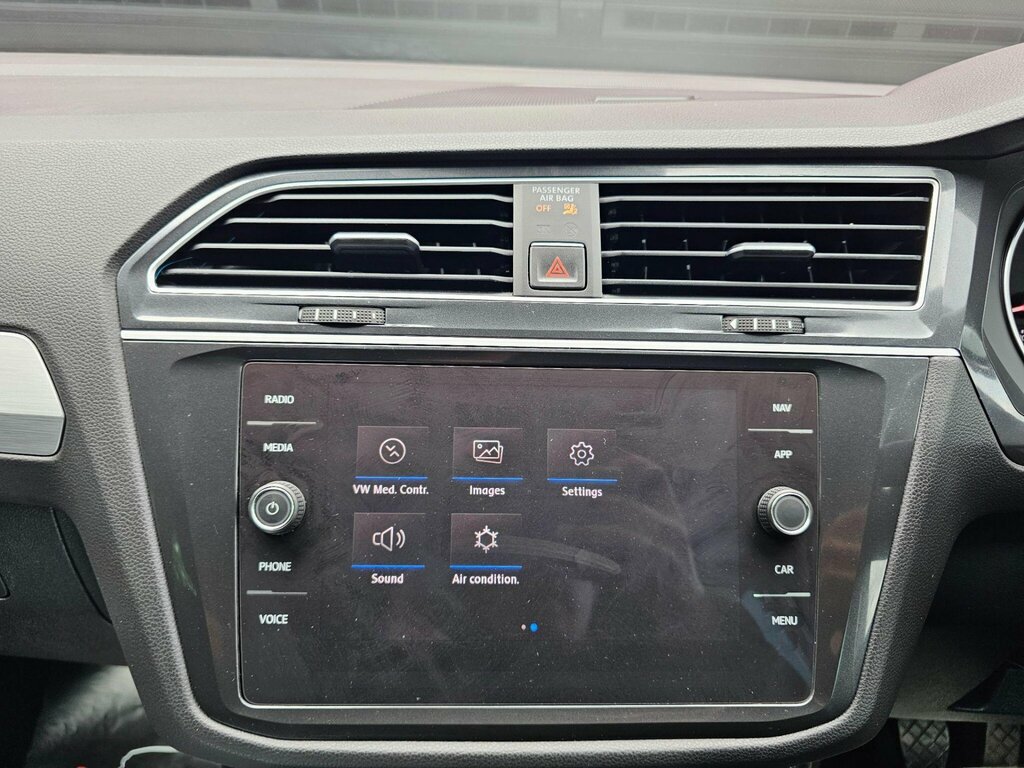 Volkswagen Tiguan Se Navigation Red #37