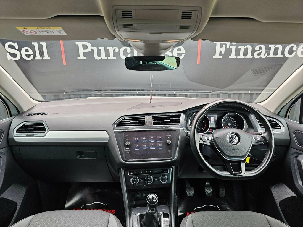 Volkswagen Tiguan 1.4 Tsi Se Navigation Euro 6 Ss White