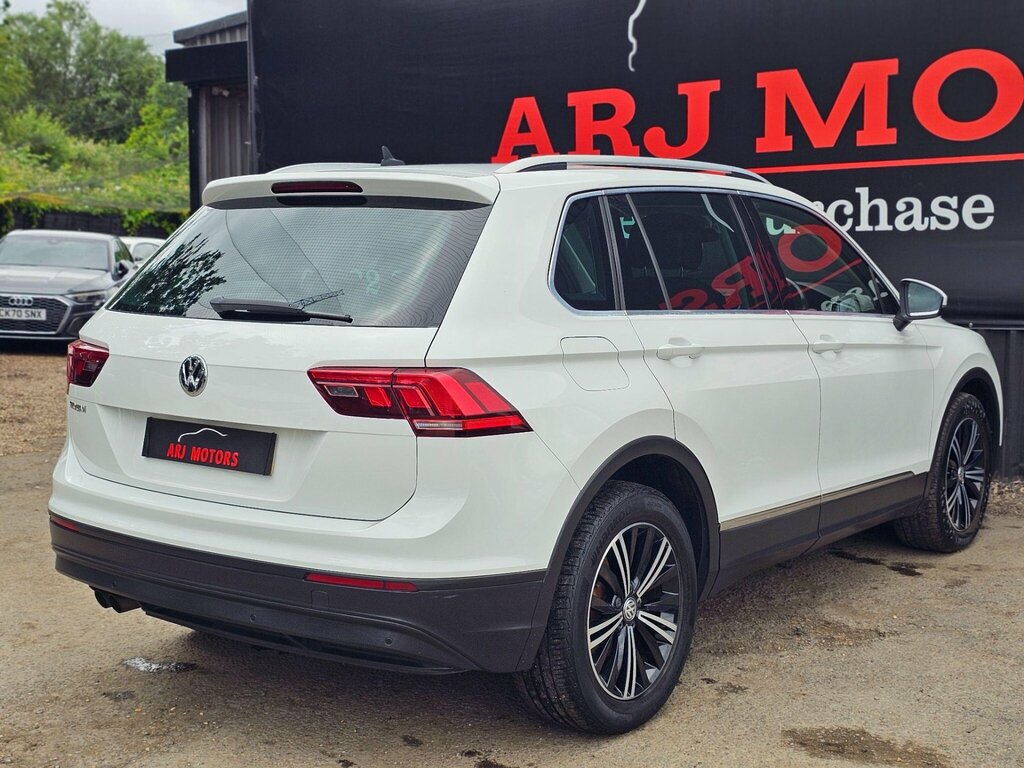 Volkswagen Tiguan 1.4 Tsi Se Navigation Euro 6 Ss White #5