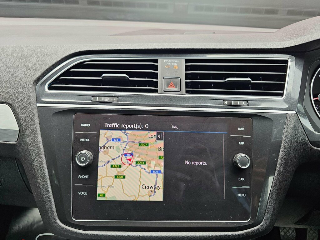 Volkswagen Tiguan Se Navigation Red #35