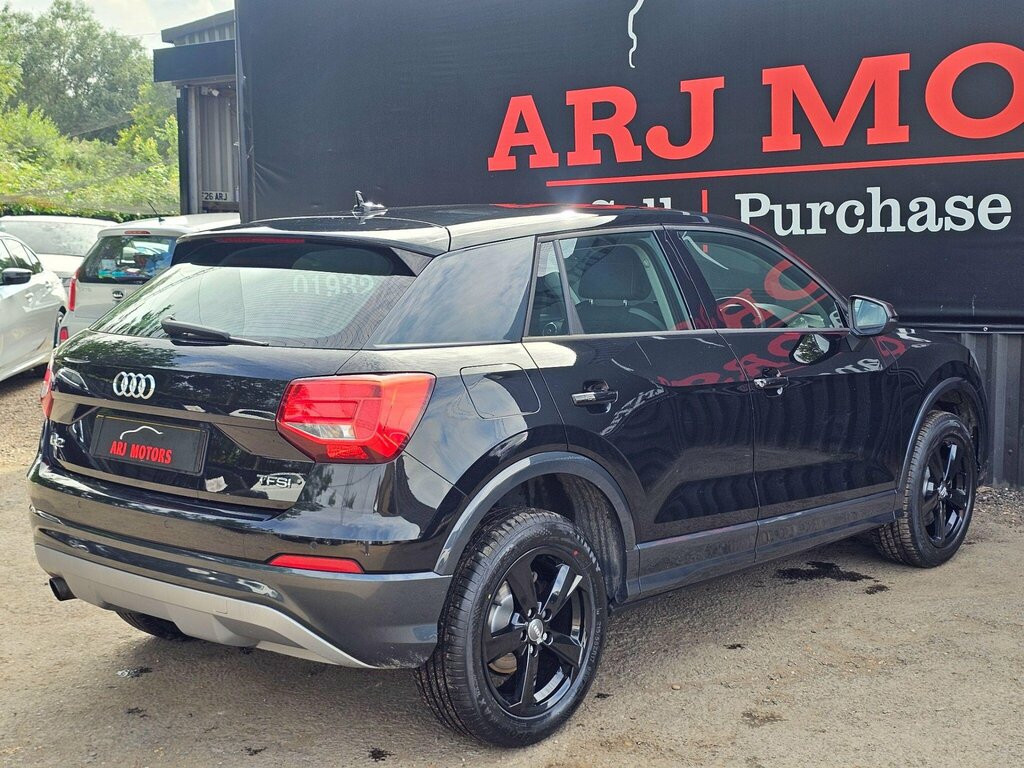 Audi Q2 1.0 Tfsi Sport Euro 6 Ss Black #4