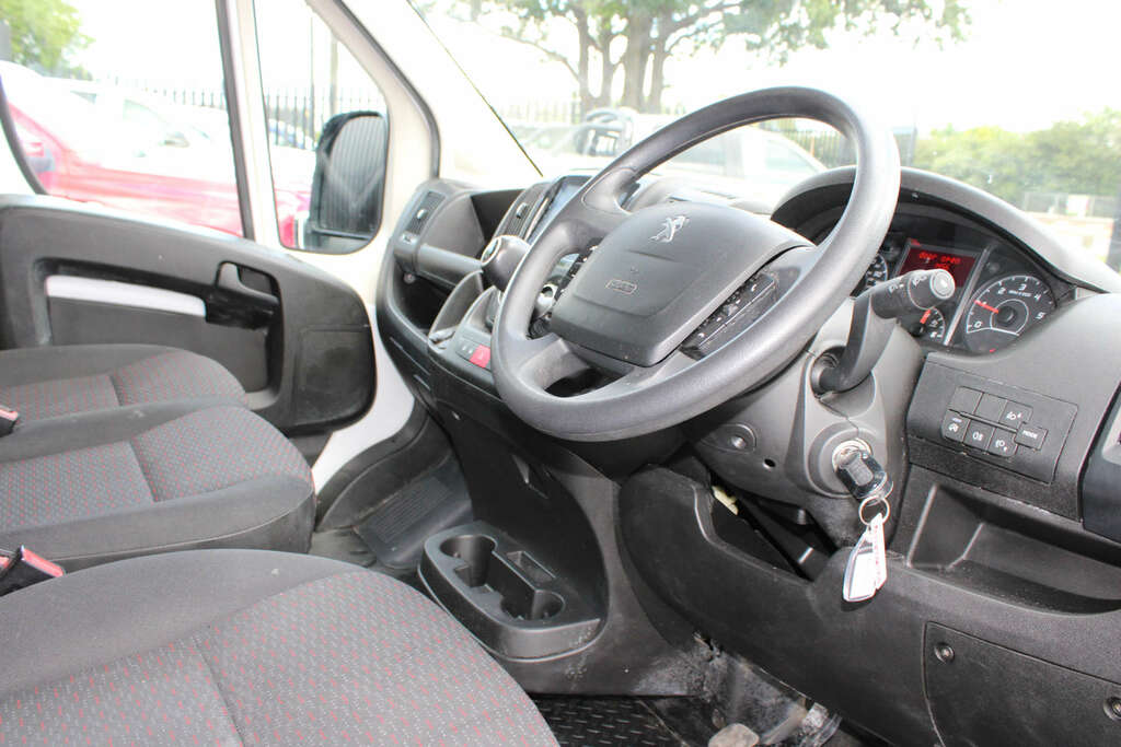 Peugeot Boxer 2.2 Boxer 435 Professional Premium Plus L4h2 Blueh White #3