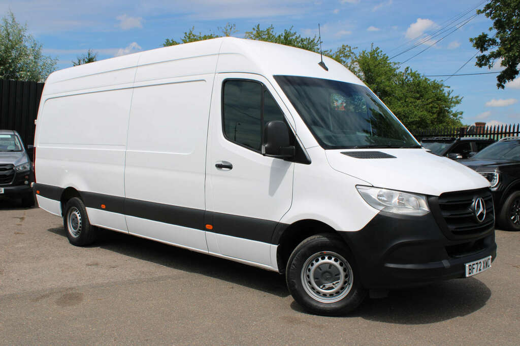 Mercedes-Benz Sprinter 2.0 Sprinter 315 Progressive Cdi White #2
