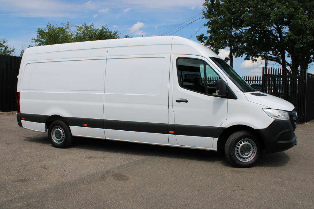 Mercedes-Benz Sprinter 2.0 Sprinter 315 Progressive Cdi White #3
