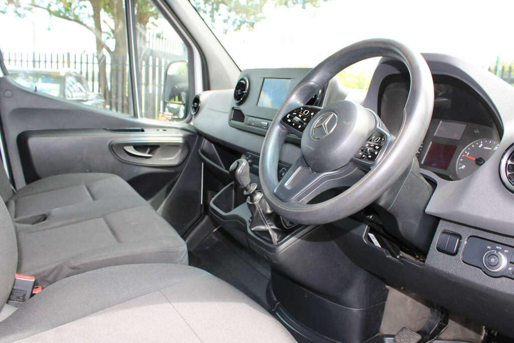 Mercedes-Benz Sprinter 2.0 Sprinter 315 Progressive Cdi White #4
