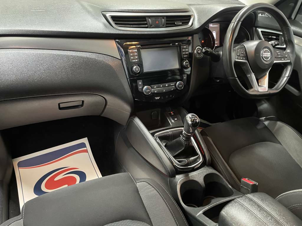 Nissan Qashqai Hatchback 1.5 Dci 115 N-connecta Black #4