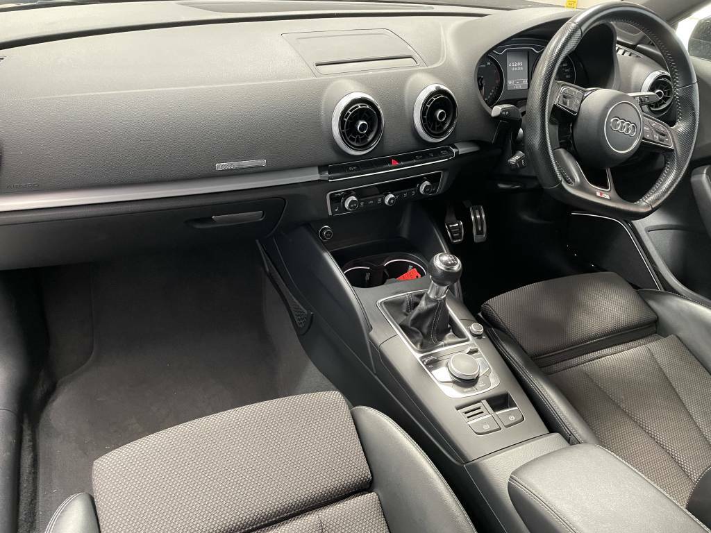 Audi A3 Hatchback Special Editi 1.4 Tfsi Black Edition Grey #3