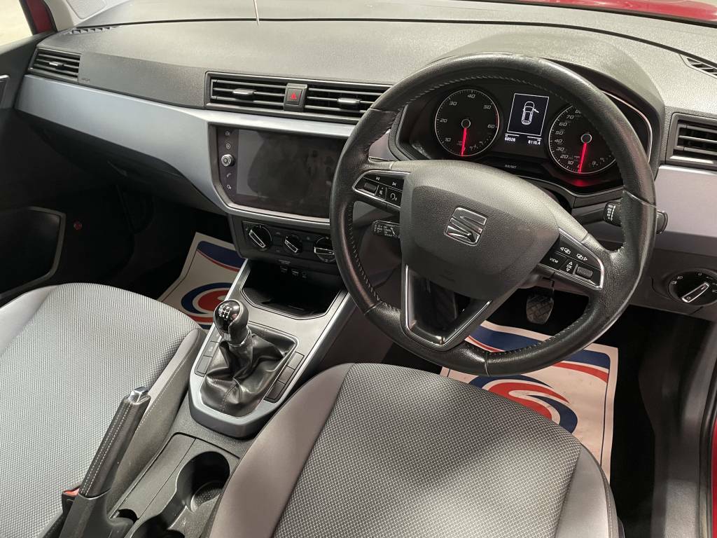 Seat Arona Hatchback Red #3
