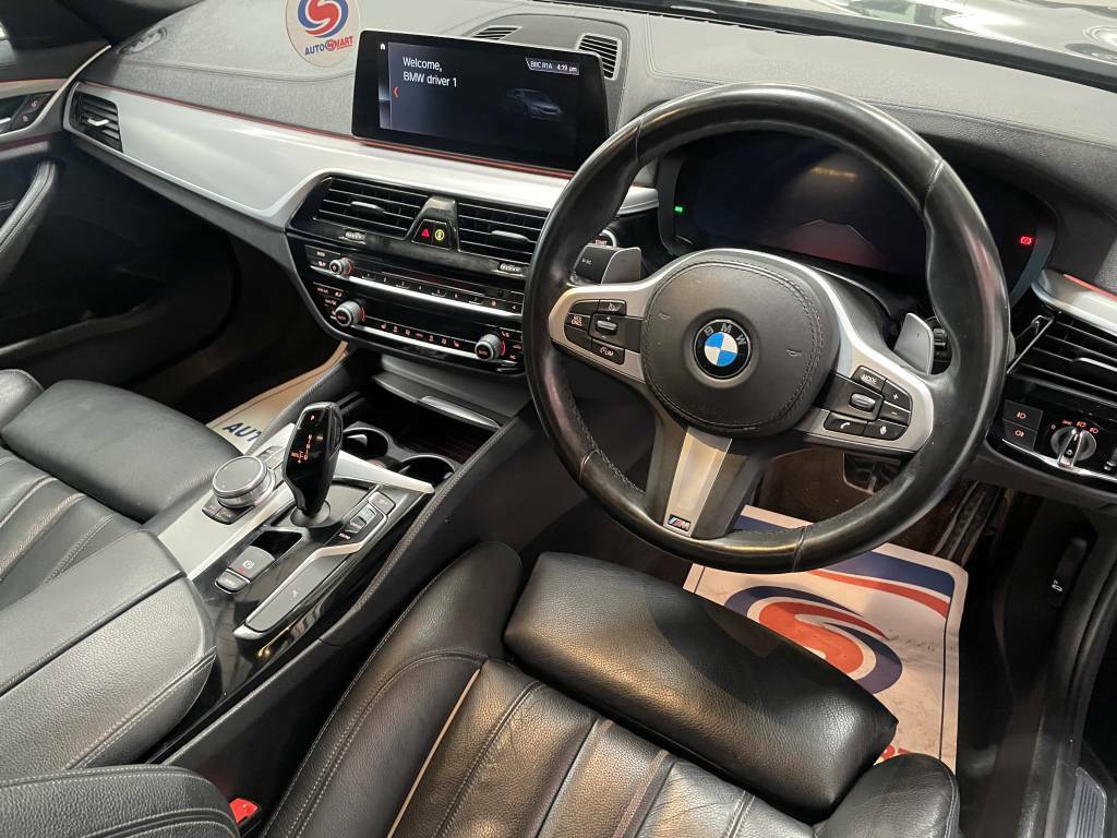 BMW 5 Series Saloon 520D M Sport Black #3