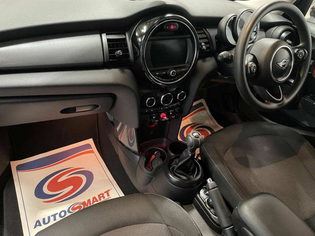 Mini Hatch 1.5 Cooper Classic II Blue #4