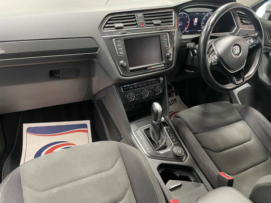 Volkswagen Tiguan Estate 2.0 Tdi 150 4Motion Sel Silver #3