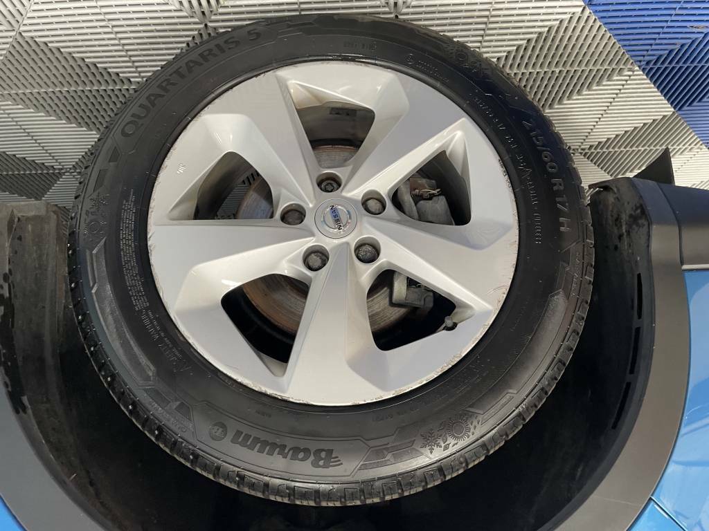 Nissan Qashqai Hatchback  Blue #5