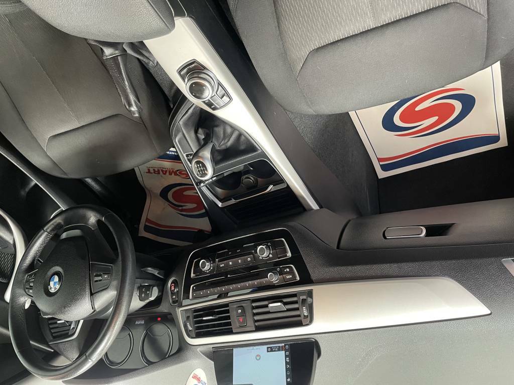 BMW 1 Series Hatchback 118I 1.5 Se Grey #4