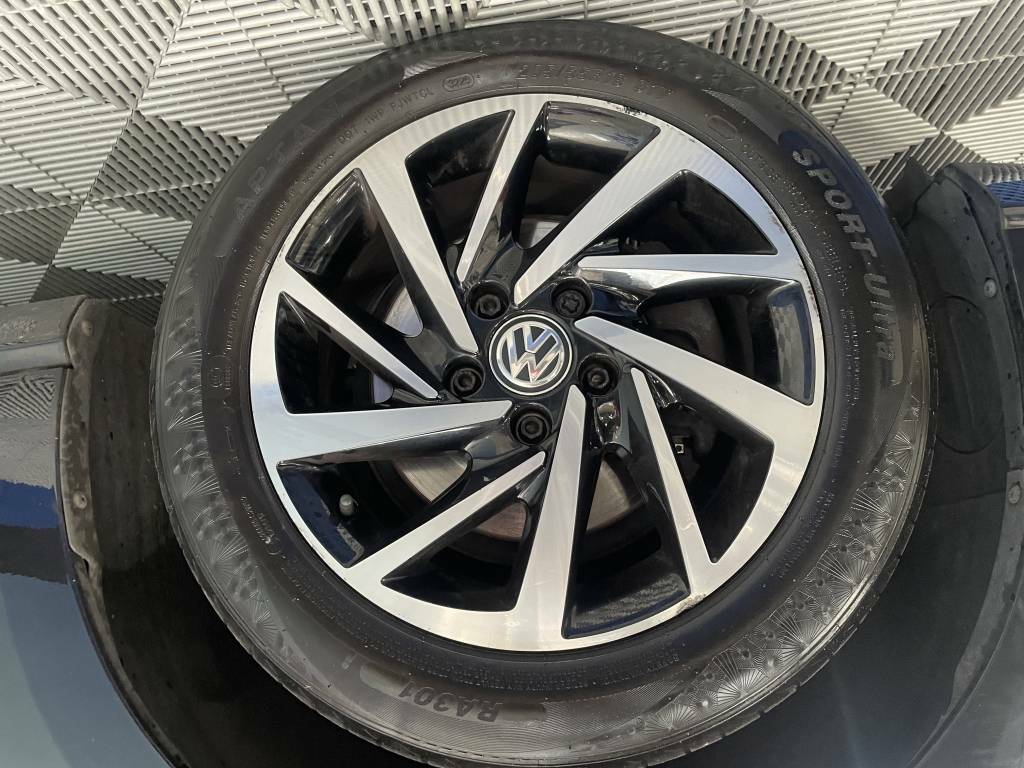 Volkswagen Golf Hatchback 1.6 Tdi Match Black #5