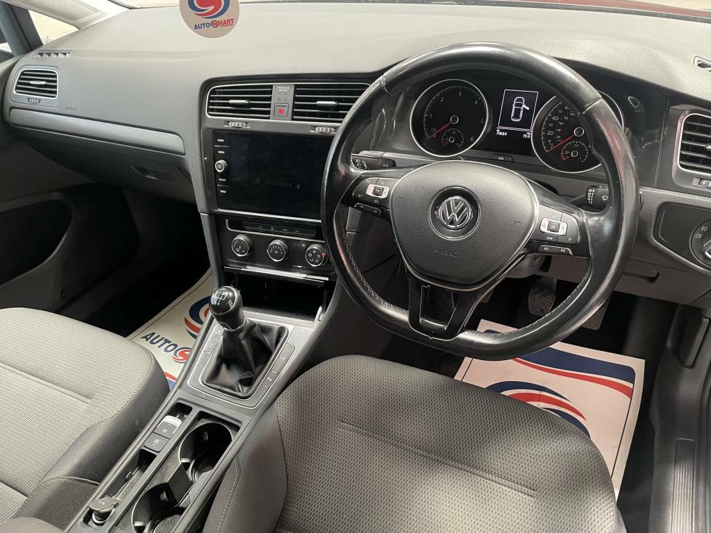 Volkswagen Golf Hatchback 1.6 Tdi Match Black #3