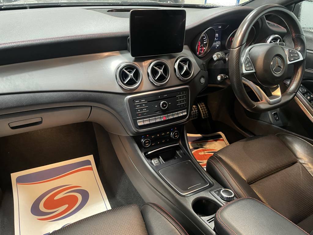 Mercedes-Benz GLA Class Estate Grey #4
