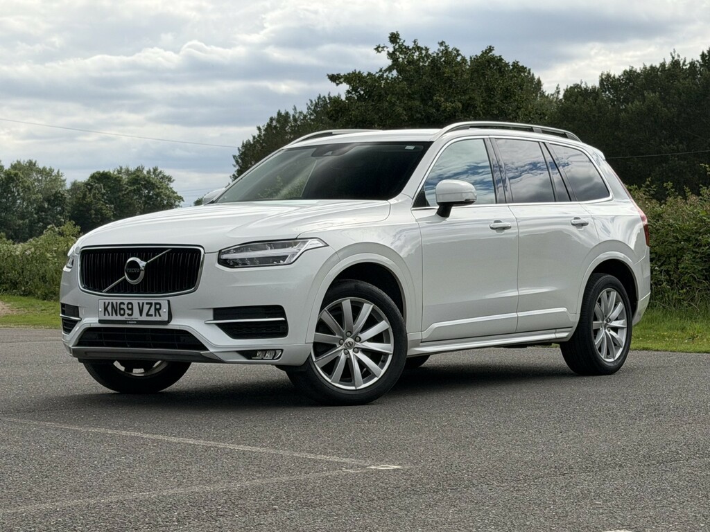 Volvo XC90 2.0 Momentum D5 Powerpulse Awd White #2