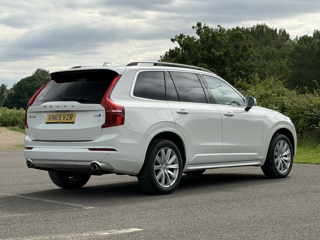 Volvo XC90 2.0 Momentum D5 Powerpulse Awd White #4