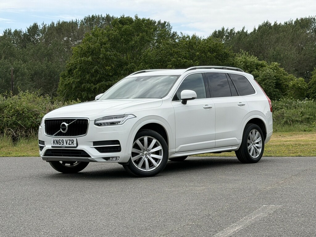 Volvo XC90 2.0 Momentum D5 Powerpulse Awd White #2