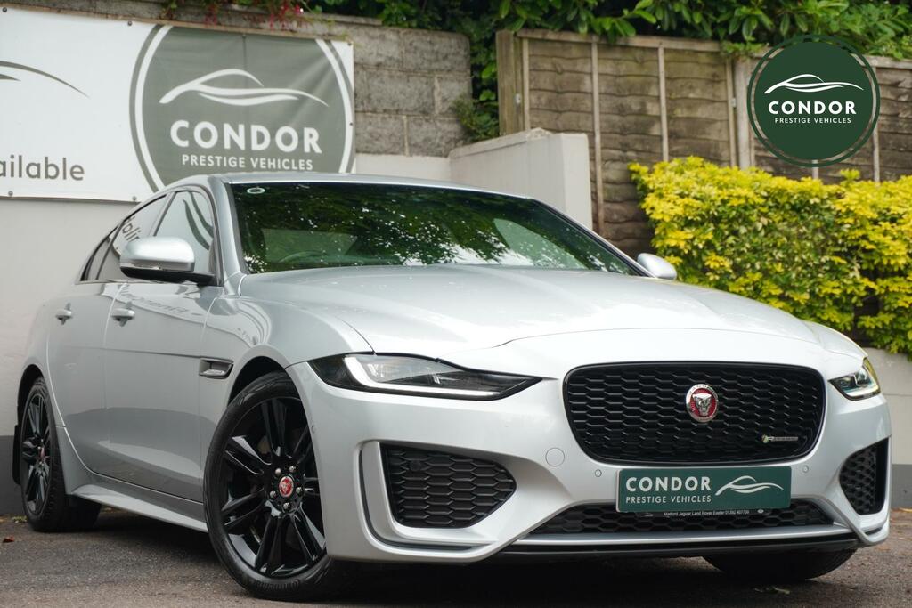 Jaguar XE R-dynamic Se Silver