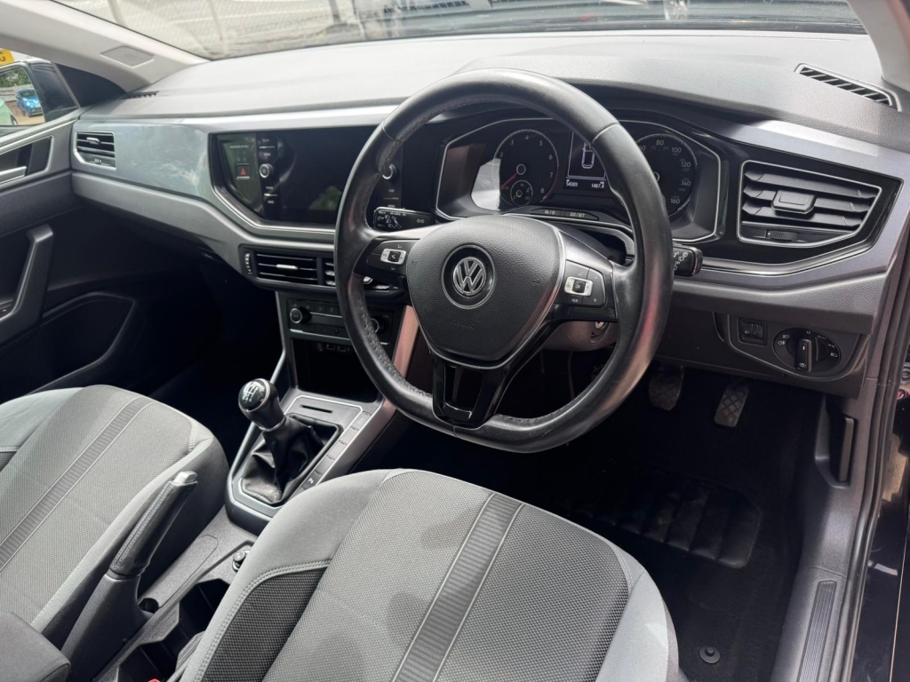 Volkswagen Polo Hatchback 1.0 Sel Tsi YS20LUL Black #6