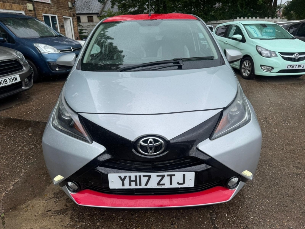Toyota Aygo 1.0 Vvt-i X-press YH17ZTJ Silver #3