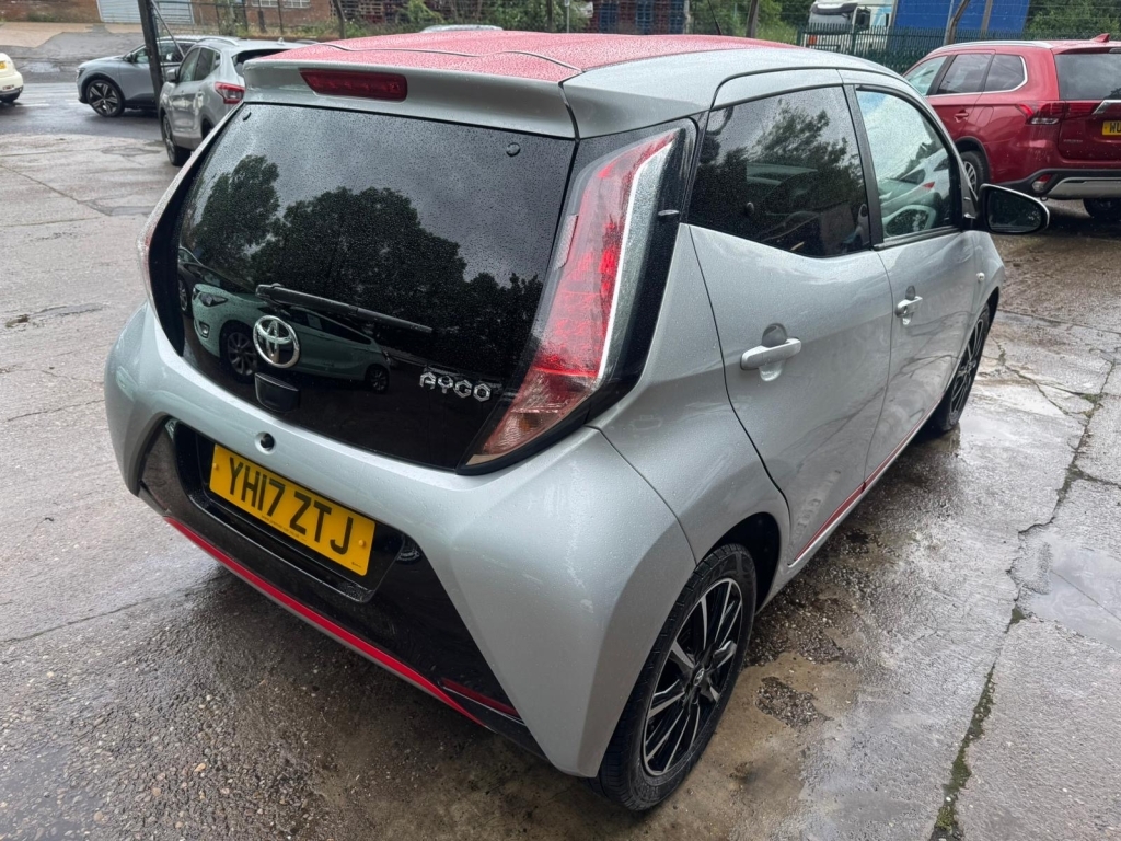 Toyota Aygo 1.0 Vvt-i X-press YH17ZTJ Silver #6