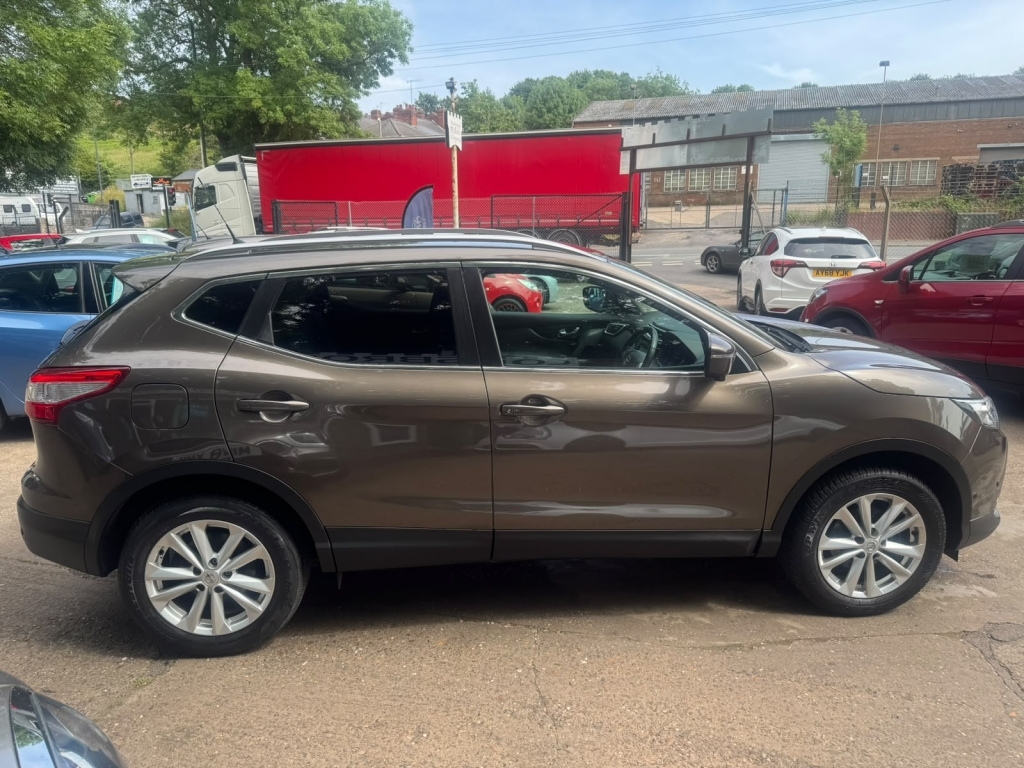 Nissan Qashqai 1.5 Dci Tekna Brown #5