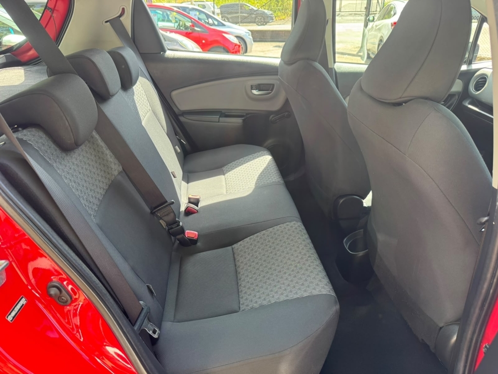 Toyota Yaris Hatchback  #11