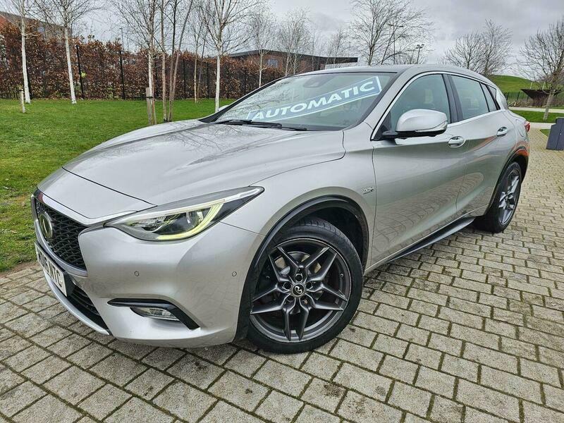Infiniti Q30 2.2D Premium Dct Euro Silver #4