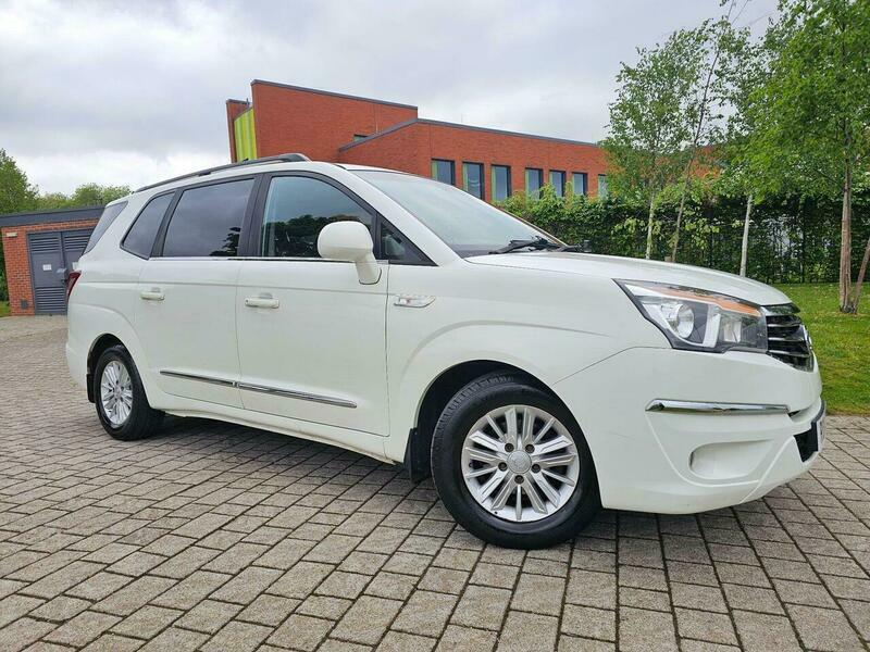 SsangYong Turismo 2.2D Ex T-tronic Euro 