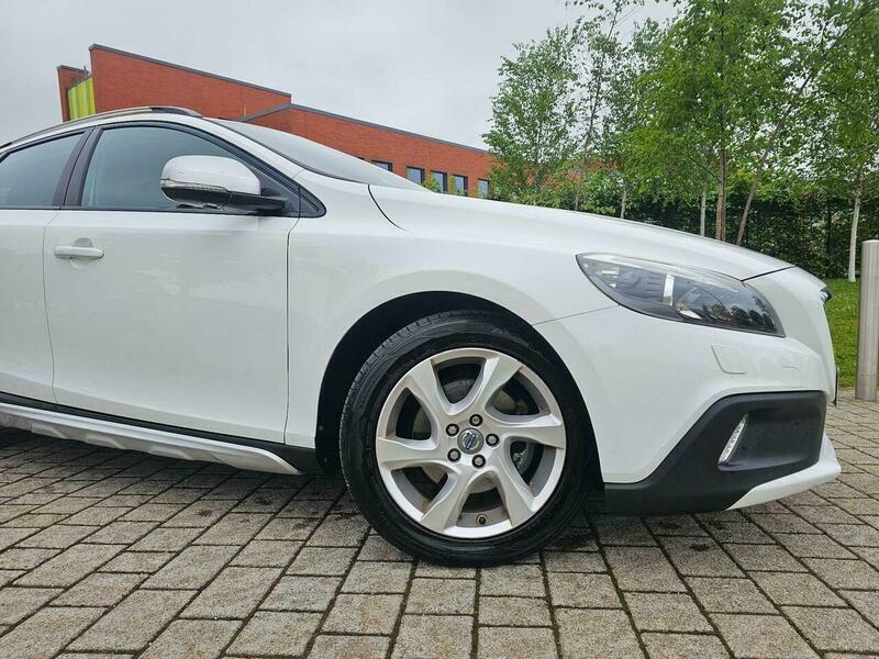 Volvo V40 1.6 D2 Lux Euro ND63AJO #2