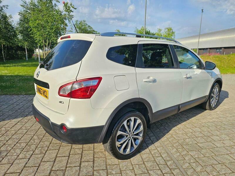 Nissan Qashqai+2 2.0 Dci Tekna White #3