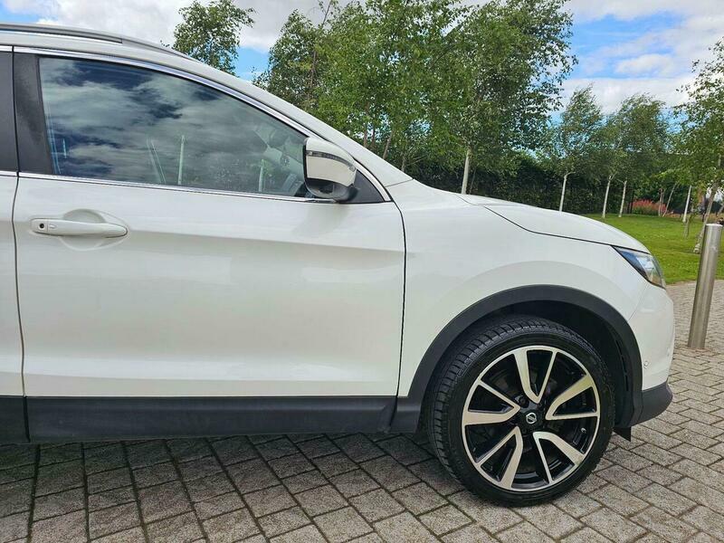 Nissan Qashqai 1.6 Dci Tekna Xtron White #4