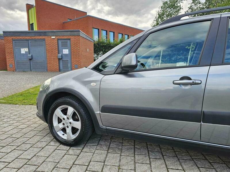 Suzuki SX4 Sz5 Red #22