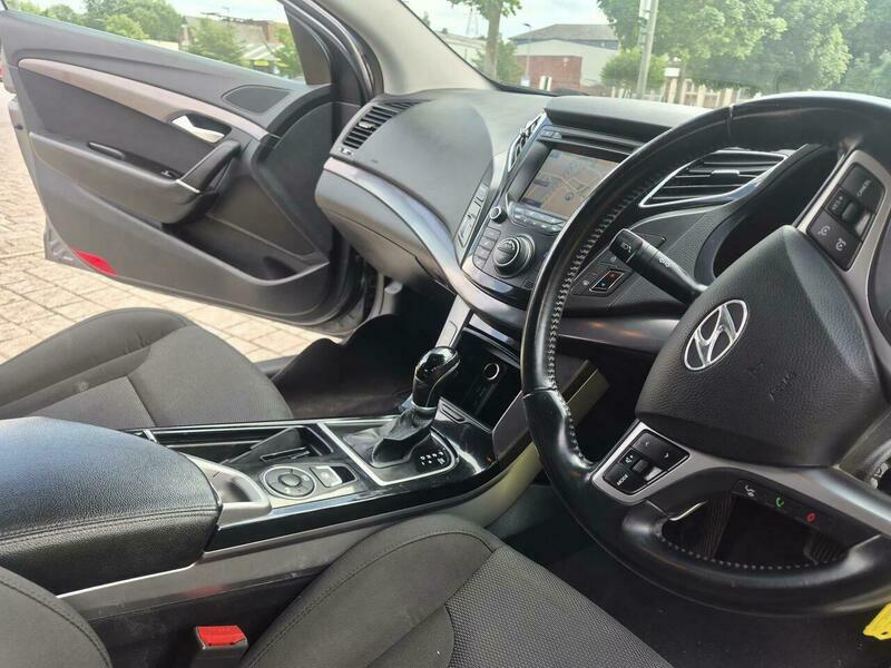 Hyundai I40 Crdi Blue Drive Style Black #18