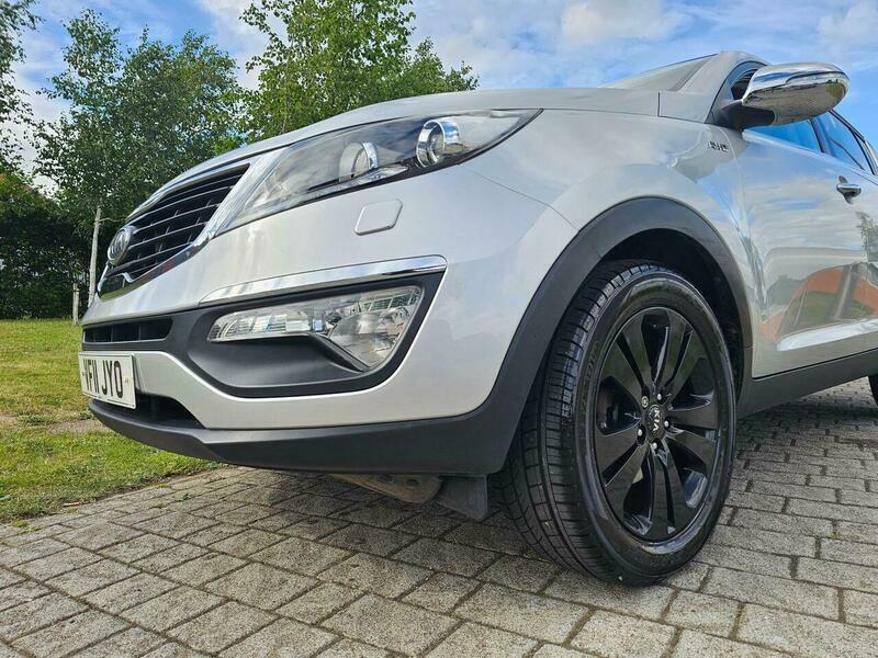 Kia Sportage  Silver #42