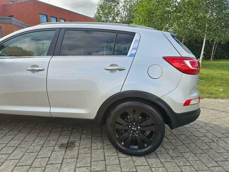 Kia Sportage  Silver #40